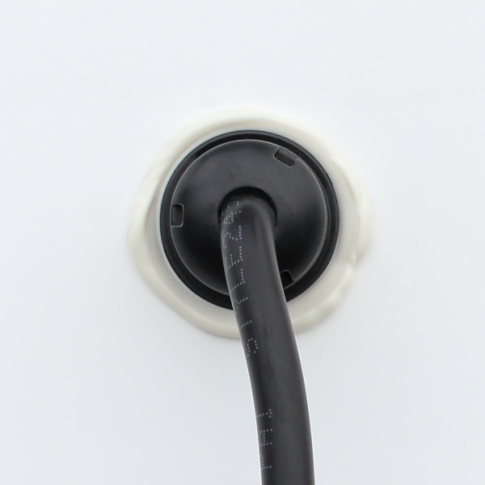 150W semi-flexible fibreglass solar panel with a round rear junction box and 3m cable, with durable ETFE coating