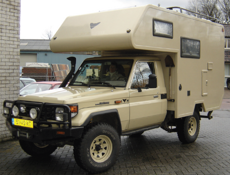 Dunlop Air Suspension Kit - TOYOTA LANDCRUISER HZJ 761 78/79 EMU Leaf Springs 1985 onwards